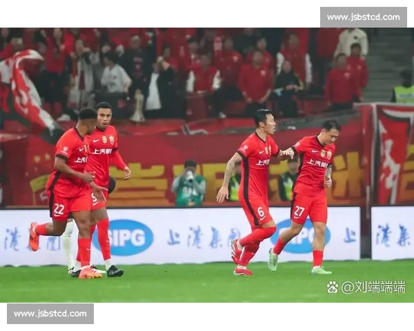 全勤 28 场 + 助攻王！维塔尔已是海港真核