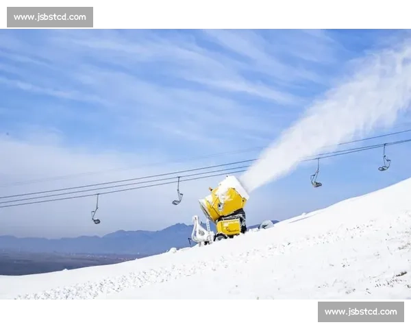 冰雪季倒计时！多地滑雪场造雪声起迎开板