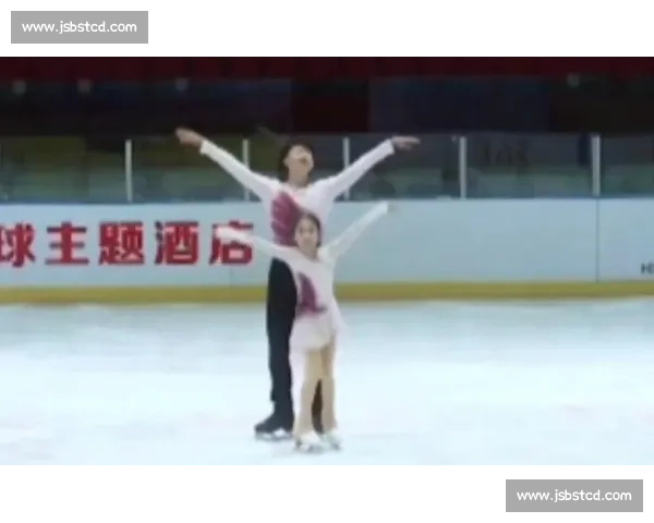 中俄花滑高手齐齐哈尔竞技 郭蕊 张益文摘双人滑桂冠