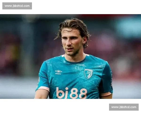 电讯报揭秘伯恩茅斯引援:以 “跳板” 定位做长期文章 电讯报揭秘伯恩茅斯引援:以 “跳板” 定位做长期文章