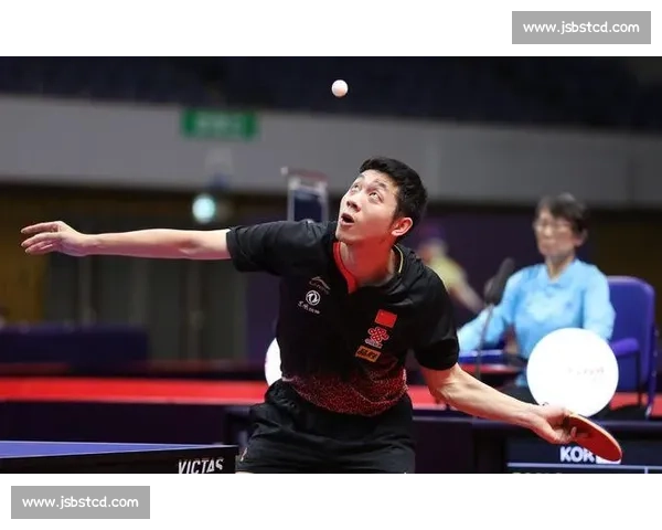 球场演技名场面:争执 “起飞” 看呆对手 球场演技名场面:争执 “起飞” 看呆对手