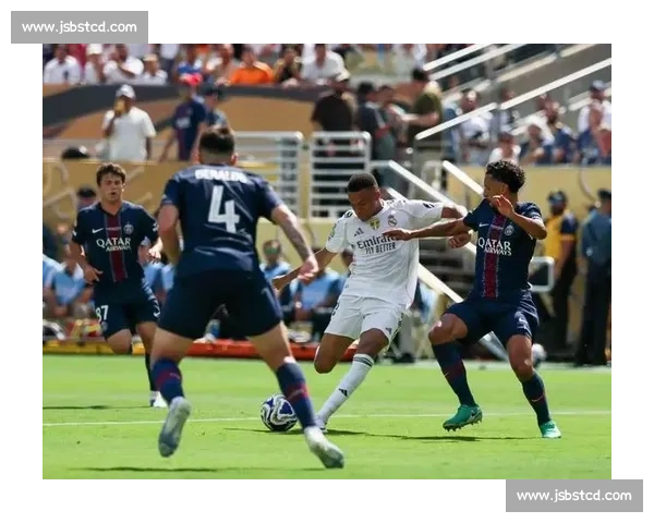 巴塞罗那对阵皇马巅峰对决直播看点全面解析赛前预测与战术焦点盘点 巴塞罗那对阵皇马巅峰对决直播看点全面解析赛前预测与战术焦点盘点