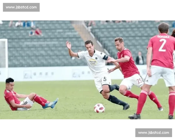 水手对决珀斯激战澳超赛场攻防博弈胜负前瞻解析关键球员状态走势深度观察